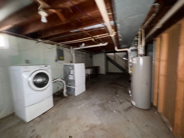 912 Chicago Avenue, Dixon, IL 61021