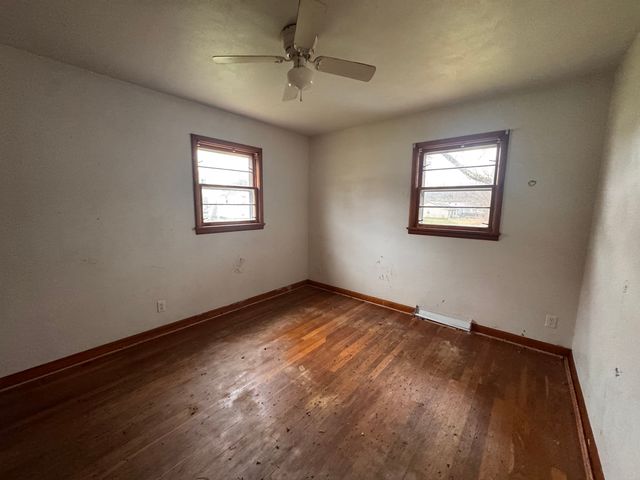 912 Chicago Avenue, Dixon, IL 61021