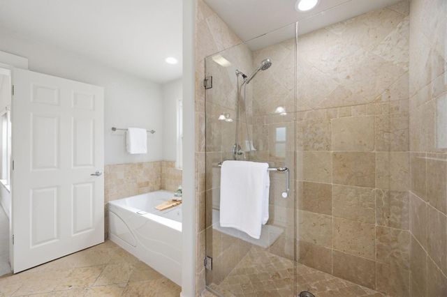 302 Creekside Village Drive, Los Gatos, CA 95032