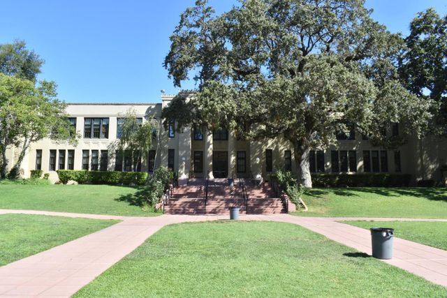 302 Creekside Village Drive, Los Gatos, CA 95032