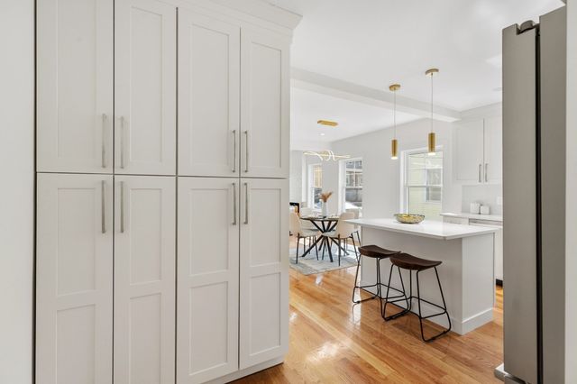 9-11 Harriet Ave 11, Belmont, MA 02478