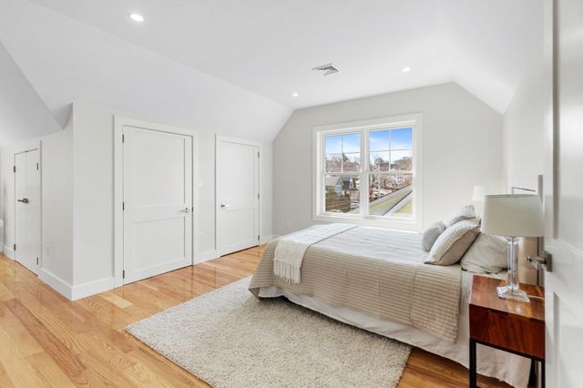 9-11 Harriet Ave 11, Belmont, MA 02478