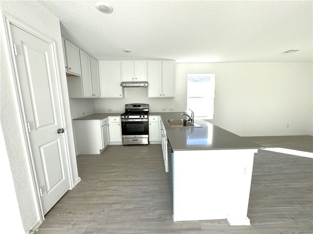 2714 Martell St, Corpus Christi, TX 78415