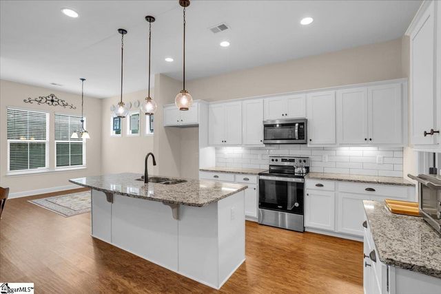 19 Moray Place, Simpsonville, SC 29681