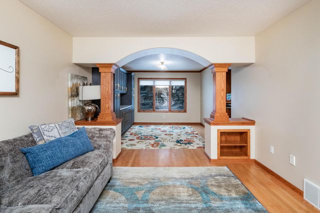 517 18 Avenue E, West Fargo, ND 58078