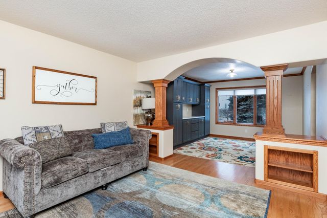 517 18 Avenue E, West Fargo, ND 58078