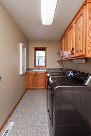 517 18 Avenue E, West Fargo, ND 58078