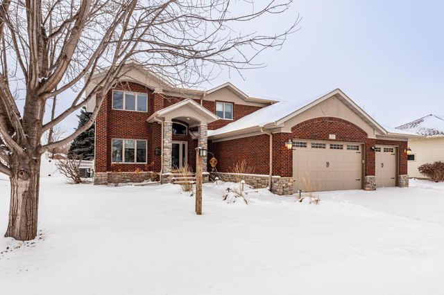 517 18 Avenue E, West Fargo, ND 58078