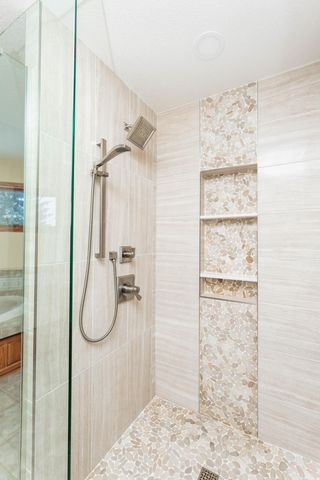 517 18 Avenue E, West Fargo, ND 58078