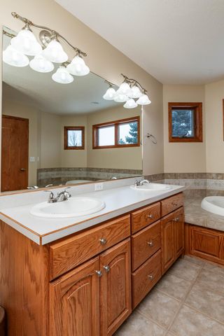 517 18 Avenue E, West Fargo, ND 58078