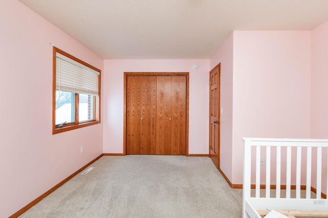 517 18 Avenue E, West Fargo, ND 58078