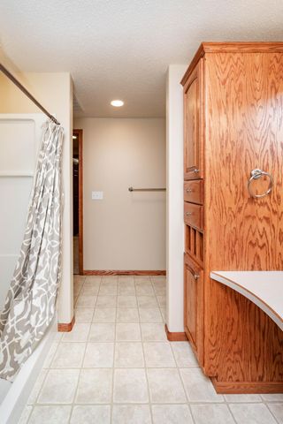 517 18 Avenue E, West Fargo, ND 58078