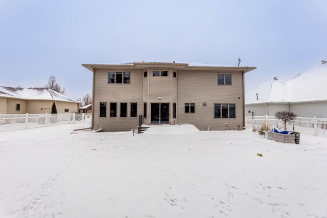 517 18 Avenue E, West Fargo, ND 58078