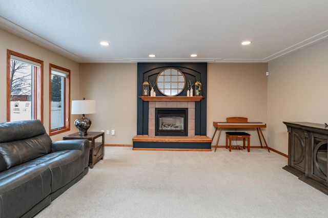 517 18 Avenue E, West Fargo, ND 58078