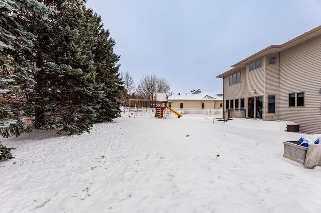517 18 Avenue E, West Fargo, ND 58078