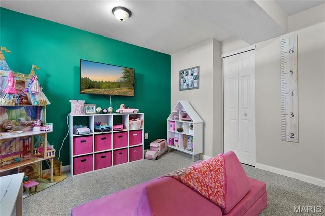 2275 Haverford Ct, Maryville, IL 62062