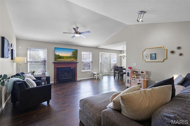 2275 Haverford Ct, Maryville, IL 62062