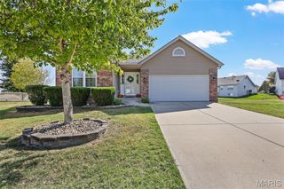 2275 Haverford Ct, Maryville, IL 62062
