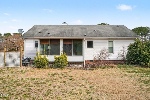 104 Bright Leaf Drive, Clayton, NC 27520