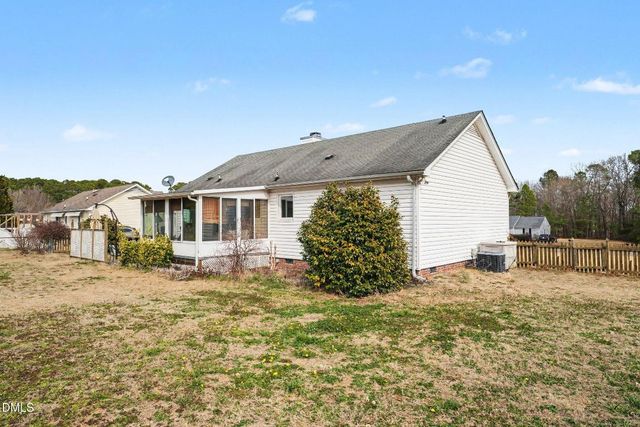 104 Bright Leaf Drive, Clayton, NC 27520