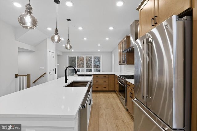 3612 FARR AVE, Fairfax, VA 22030