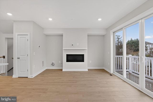 3612 FARR AVE, Fairfax, VA 22030