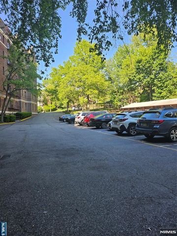100 Palisade Avenue A51, Englewood, NJ 07631