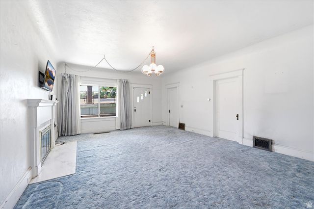 292 W 400 S, Springville, UT 84663