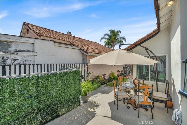 302 Daystar Drive, Perris, CA 92571