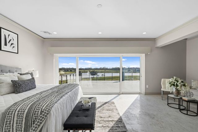 703 Leaning Oak Trail, Richmond, TX 77406