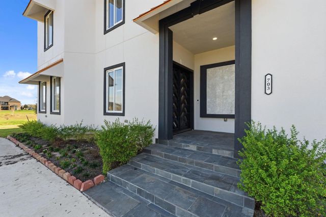 703 Leaning Oak Trail, Richmond, TX 77406