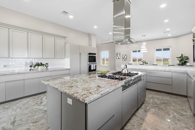 703 Leaning Oak Trail, Richmond, TX 77406