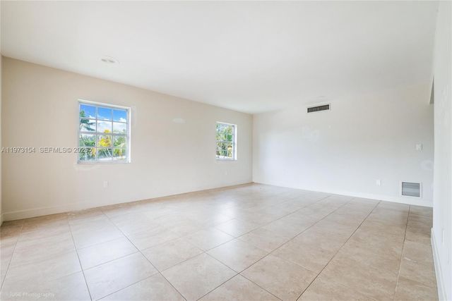 1265 S Alhambra Cir B, Coral Gables, FL 33146
