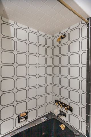 8080 Wolf Road, Burr Ridge, IL 60527