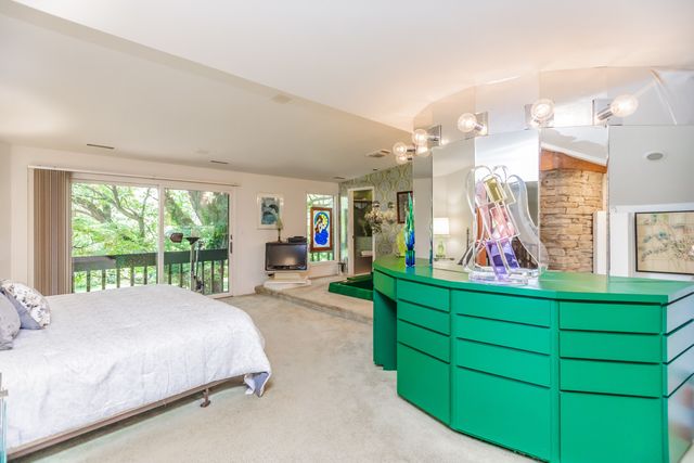 8080 Wolf Road, Burr Ridge, IL 60527