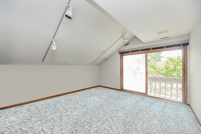 8080 Wolf Road, Burr Ridge, IL 60527