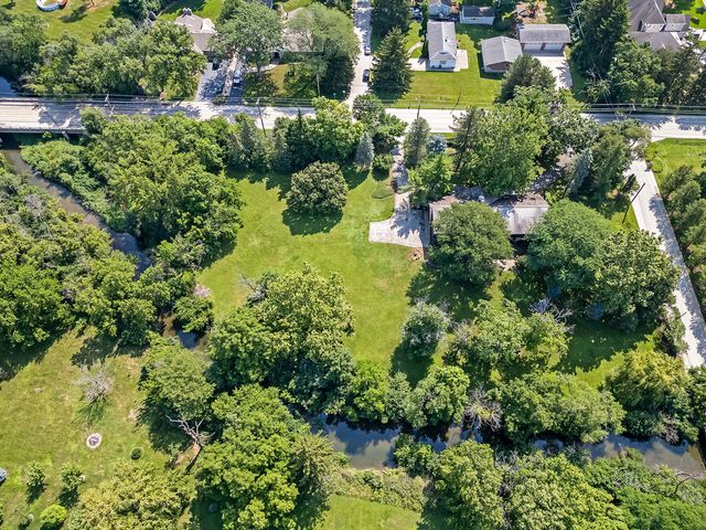 8080 Wolf Road, Burr Ridge, IL 60527