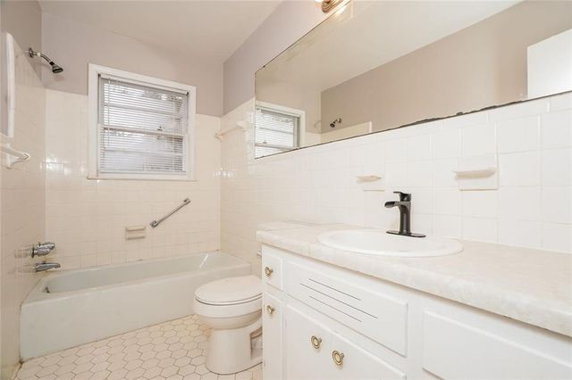 1320 N Cherokee Avenue, Griffin, GA 30224