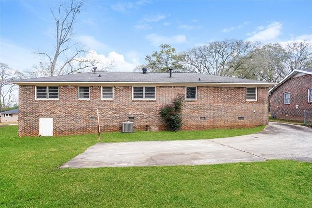 1320 N Cherokee Avenue, Griffin, GA 30224