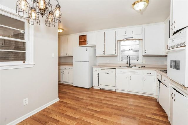 1320 N Cherokee Avenue, Griffin, GA 30224