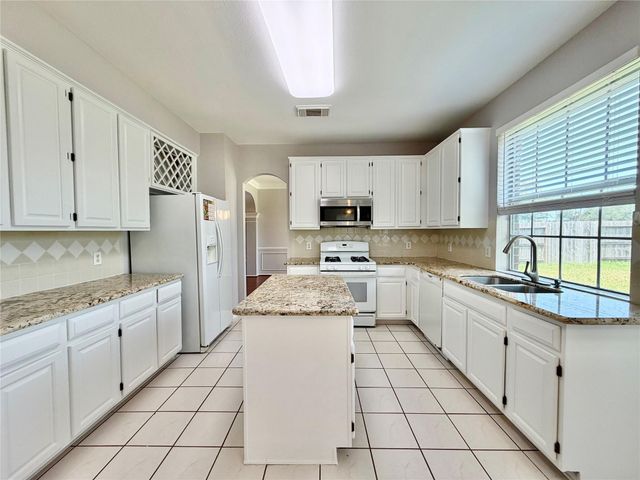 4614 Forest Home Drive, Missouri City, TX 77459