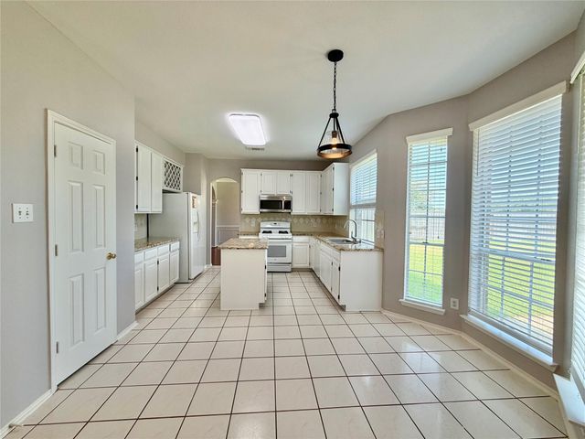 4614 Forest Home Drive, Missouri City, TX 77459