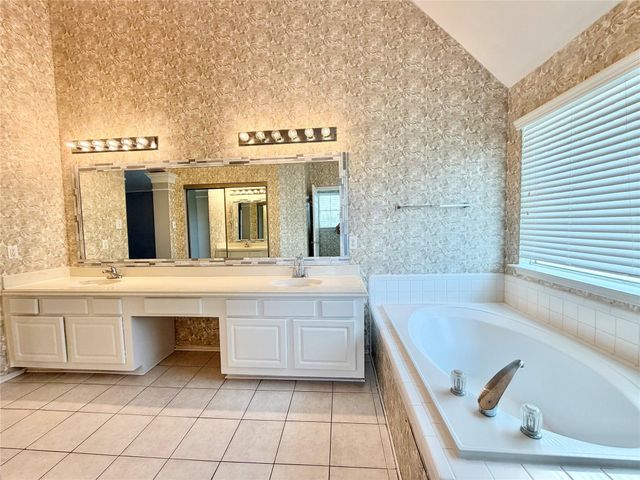 4614 Forest Home Drive, Missouri City, TX 77459
