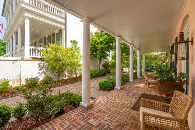 42 S Battery Street, Charleston, SC 29401