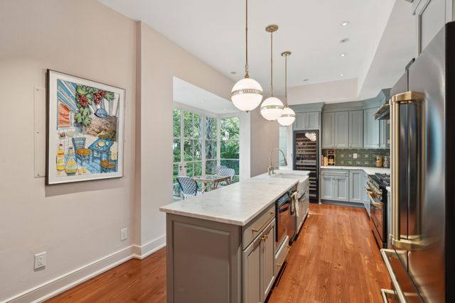 42 S Battery Street, Charleston, SC 29401