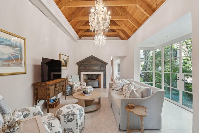 42 S Battery Street, Charleston, SC 29401