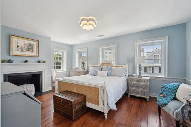 42 S Battery Street, Charleston, SC 29401