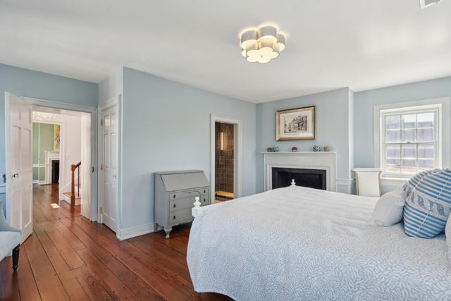 42 S Battery Street, Charleston, SC 29401