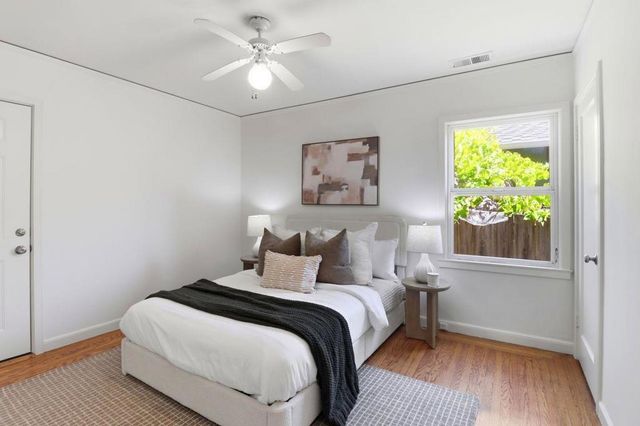 1545 Alameda de las Pulgas, San Carlos, CA 94070