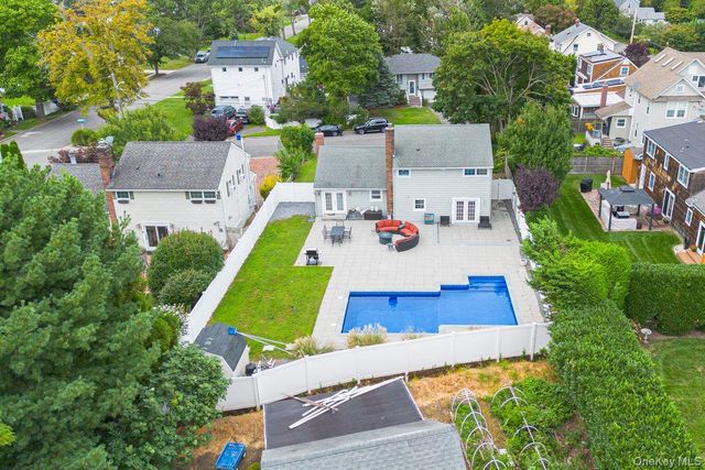 61 Carleton Avenue, Amityville, NY 11701